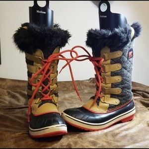 Sorel Joan of arc snow boots